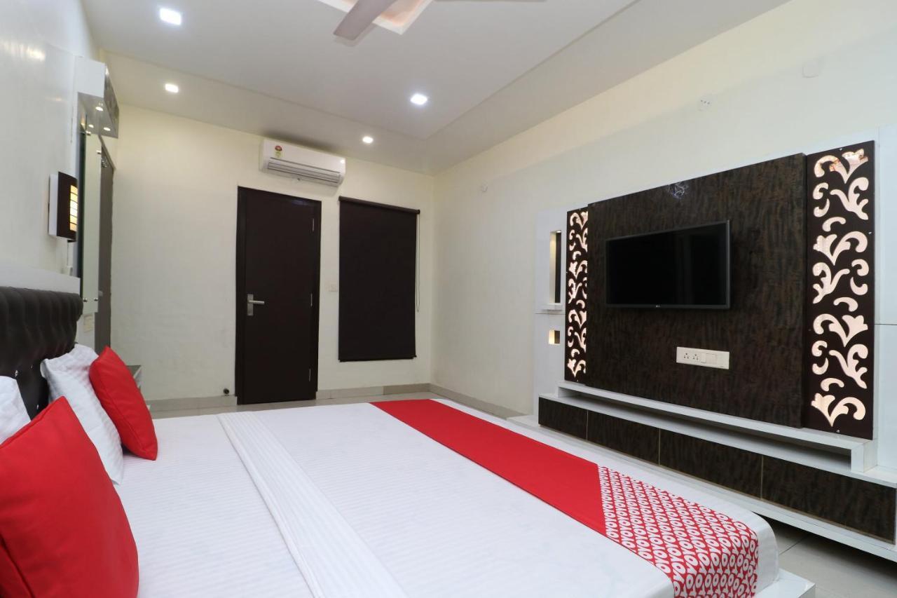 Oyo 29637 Hotel Kakkar Ludhiana Exterior photo