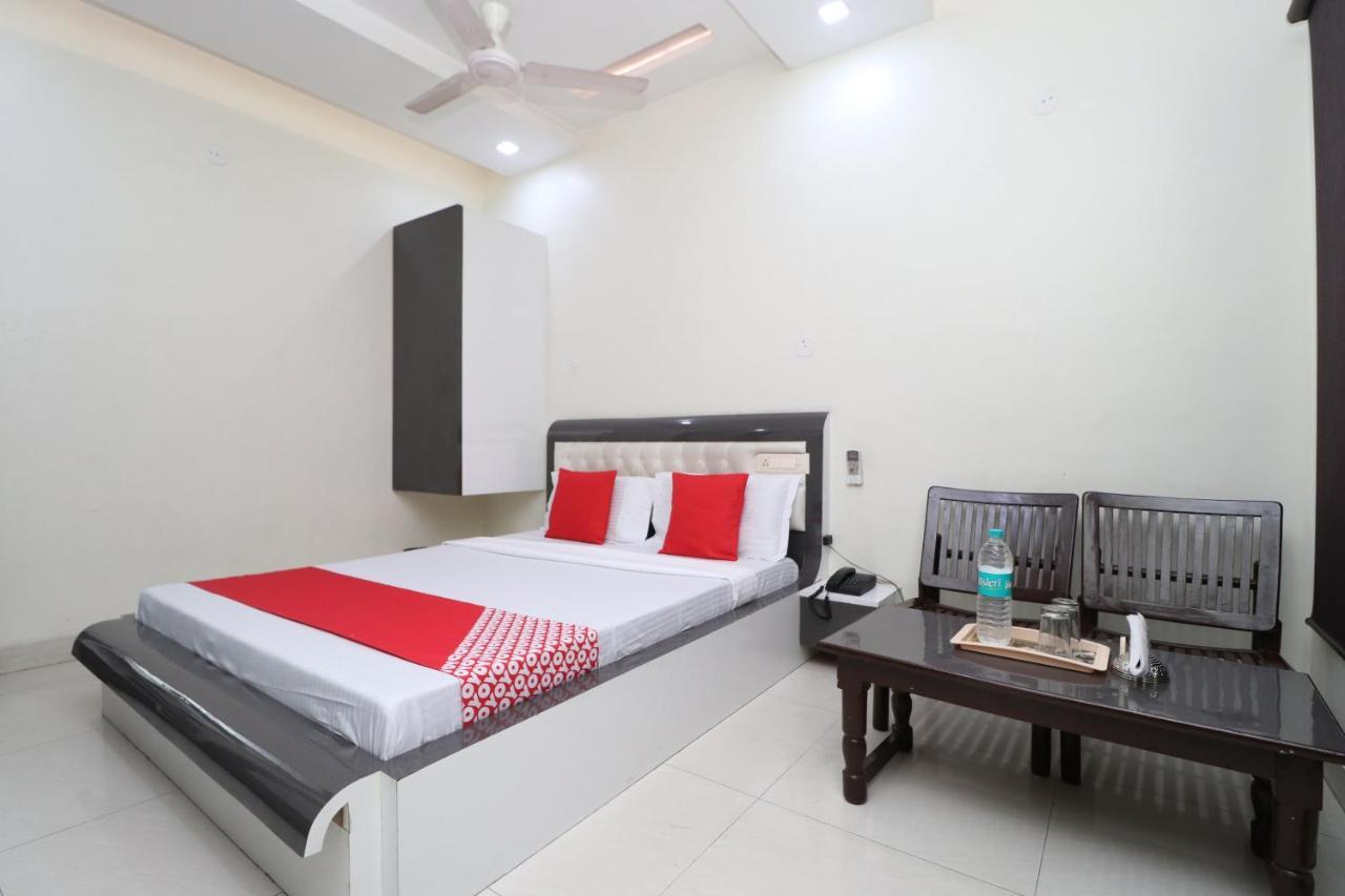 Oyo 29637 Hotel Kakkar Ludhiana Exterior photo